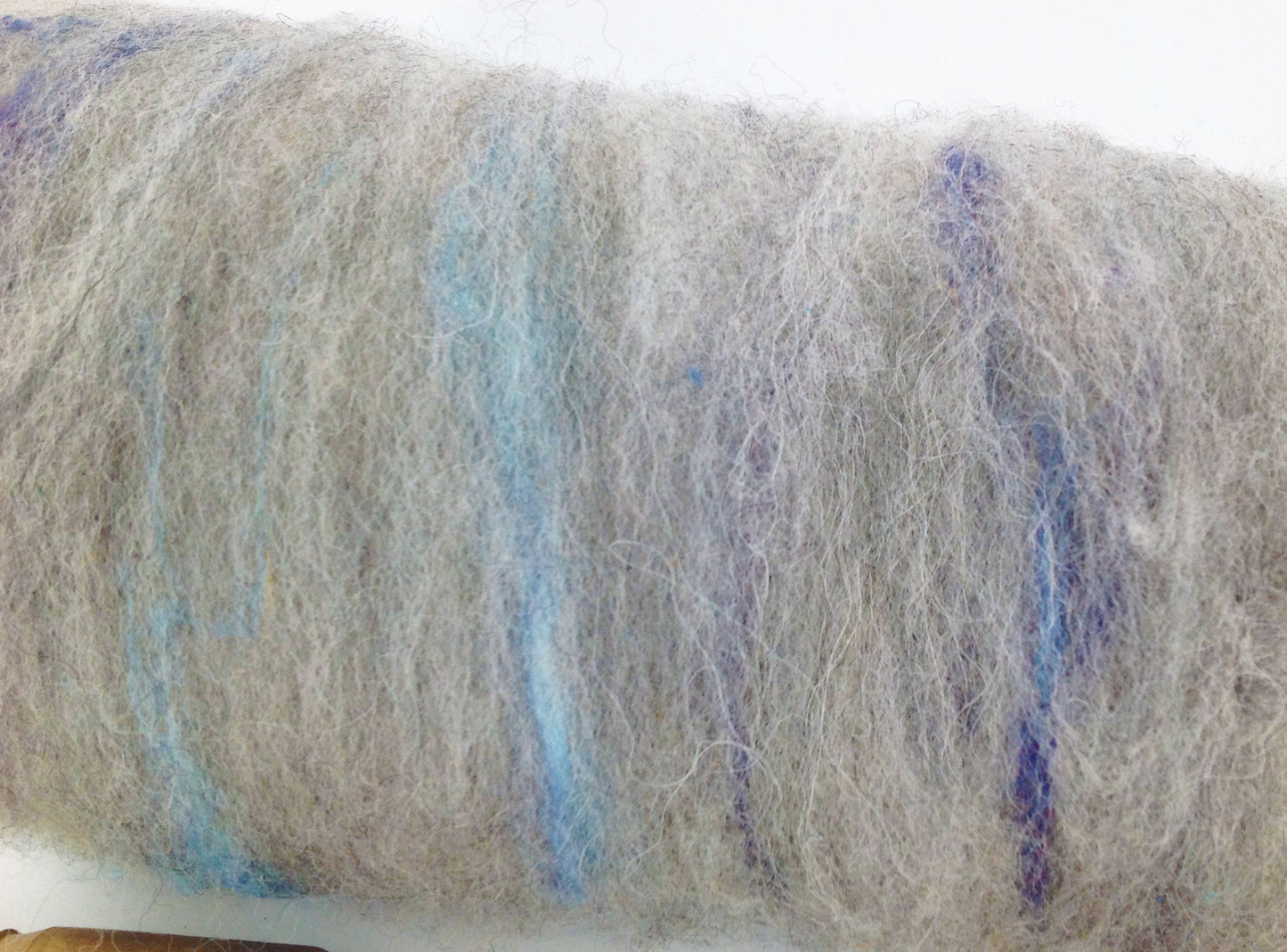 Art Batt for Spinning 127g. Hand Washed and Carded Natural Lilac Jacob Wool with Hand Dyed Two Tone Blue Tussah Silk