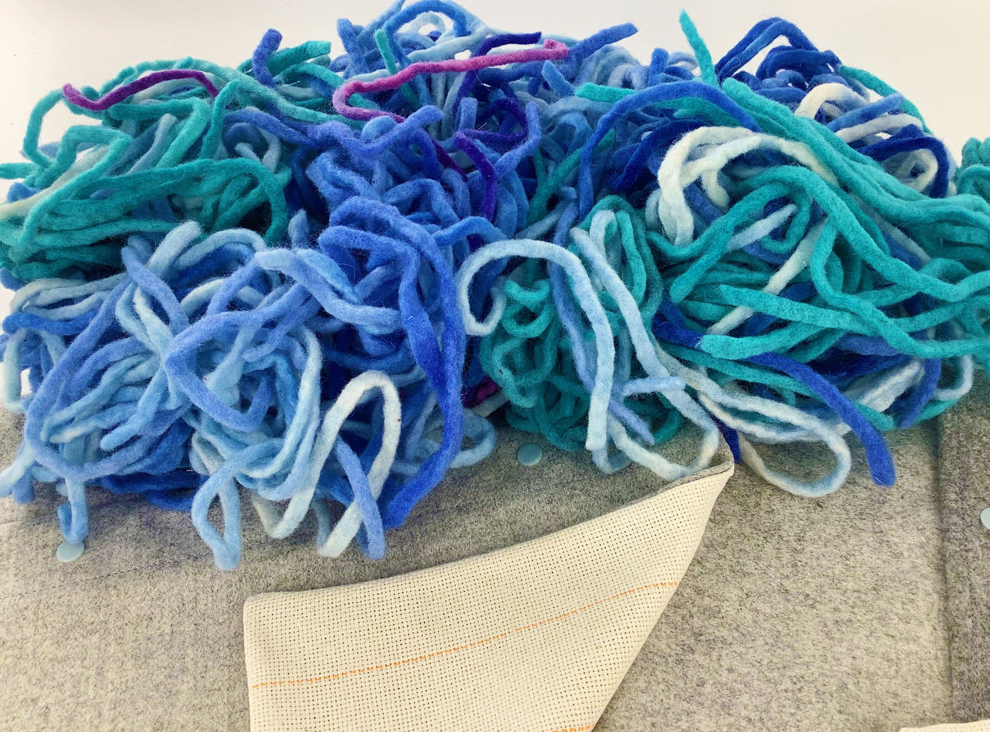 No Sew 100% Wool Rag Rug Kit. Wool Cotton Monks Cloth Cushions, Rug Hook, Wool Fabric in Sea Blue Shades