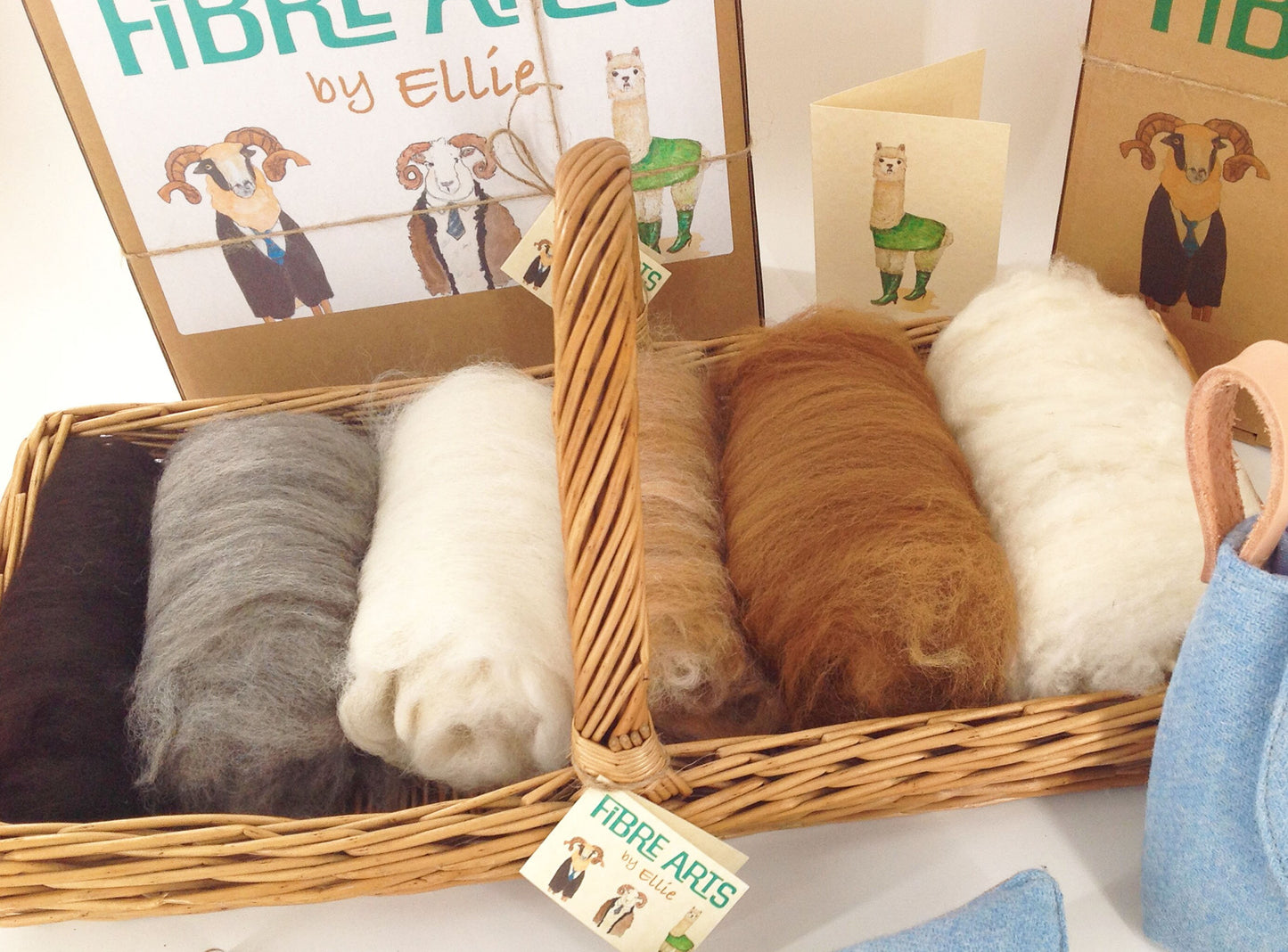 Premium Needle Felting Kit. Harris Tweed Bag and Wool Filled Needle Felting Mat, Multi Tool, Alpaca Fibre, Veg Tan Leather Finger Protectors