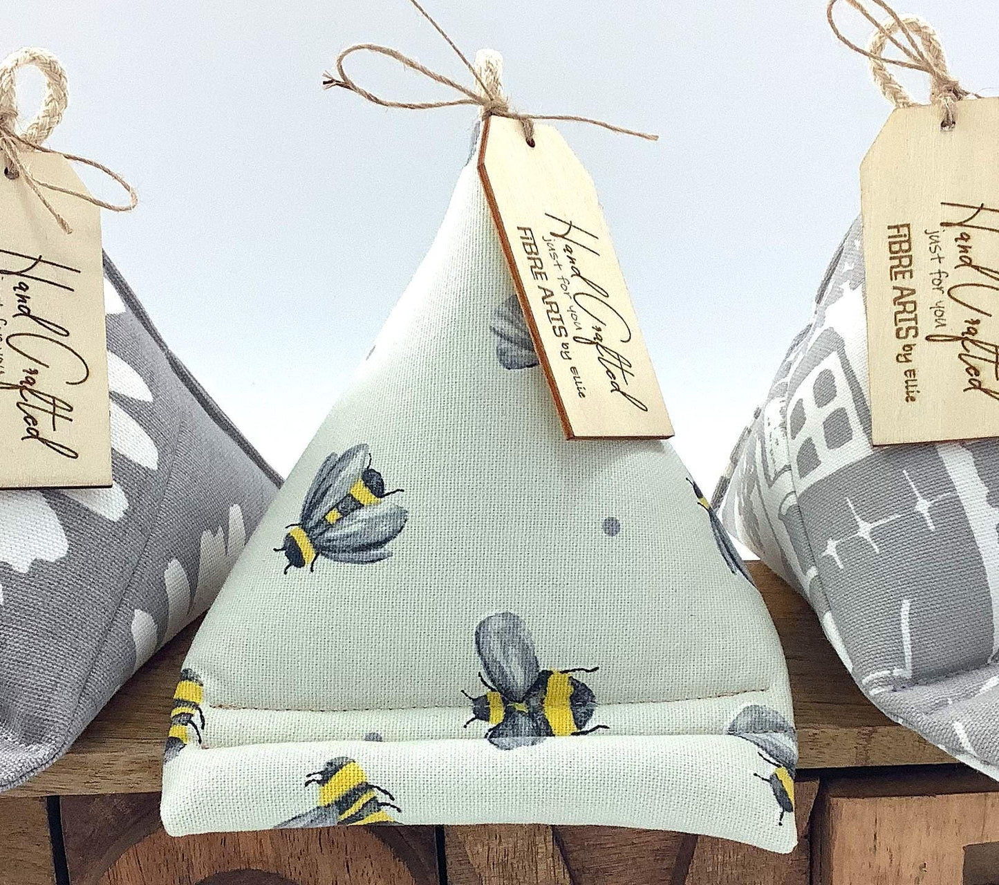 Bee Mobile Phone. Kindle, iPad or Tablet Stand. Weighted, Sturdy and Washable. Daisy, Houses Small Yet Mighty Hand Crafted Gift