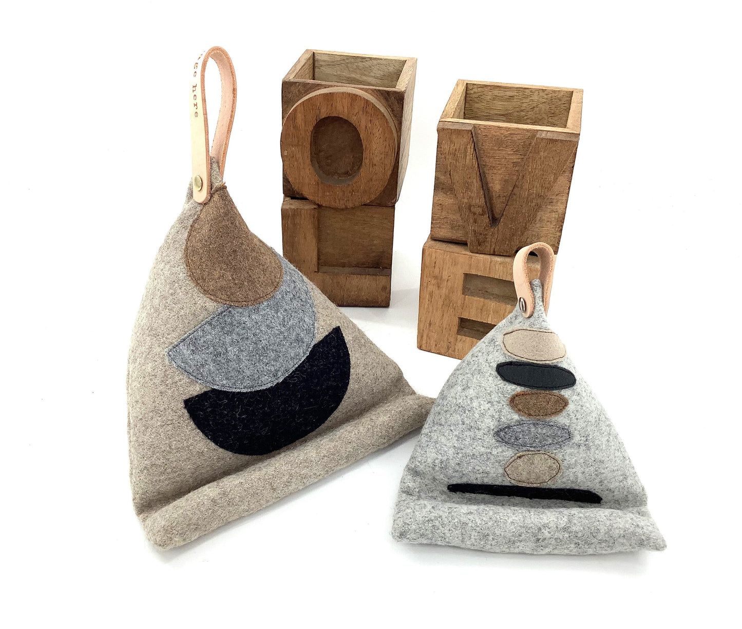 Bean Bag Tablet or Phone Stand. Weighted Pure Wool Applique Personalised Gift